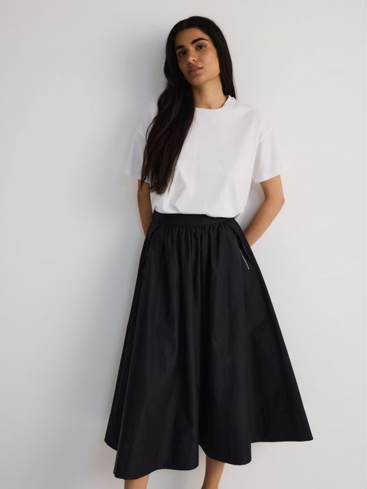 Пола Reserved с джобове