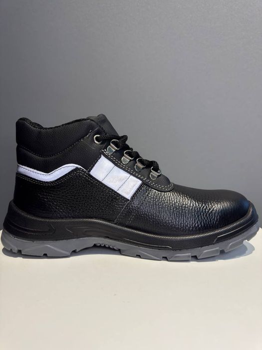 Специальная обувь для униформы