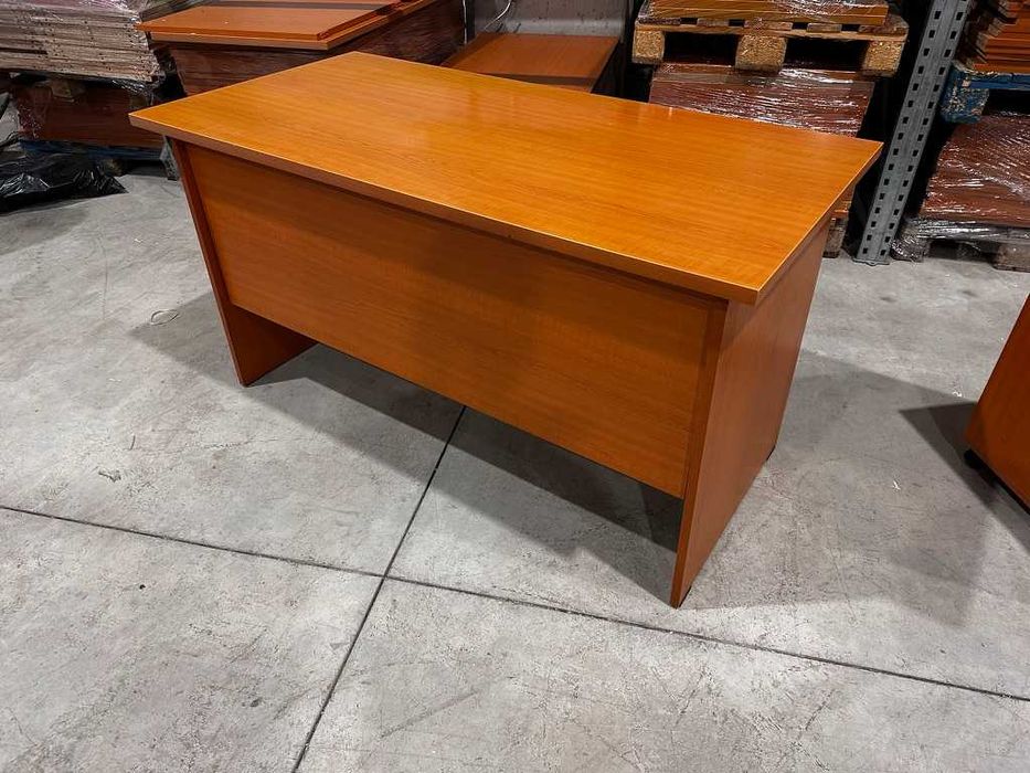 Офис бюра – 140×70×75 см