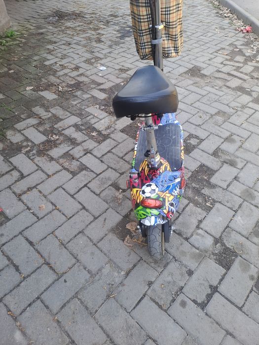 Электросамокат  почти новый