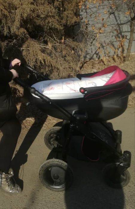 Продам коляску Tutis Zippy 2в1