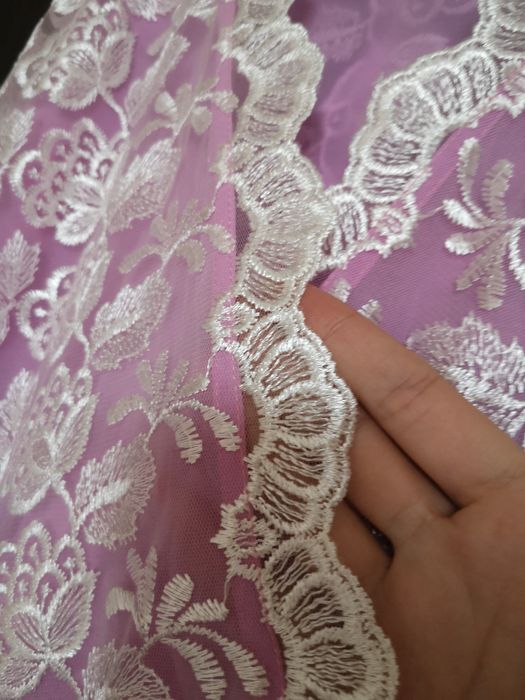 Дълга официална рокля с дантела