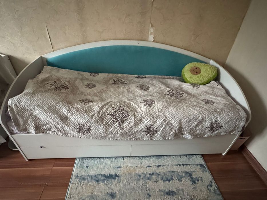 Кровать односпальняя