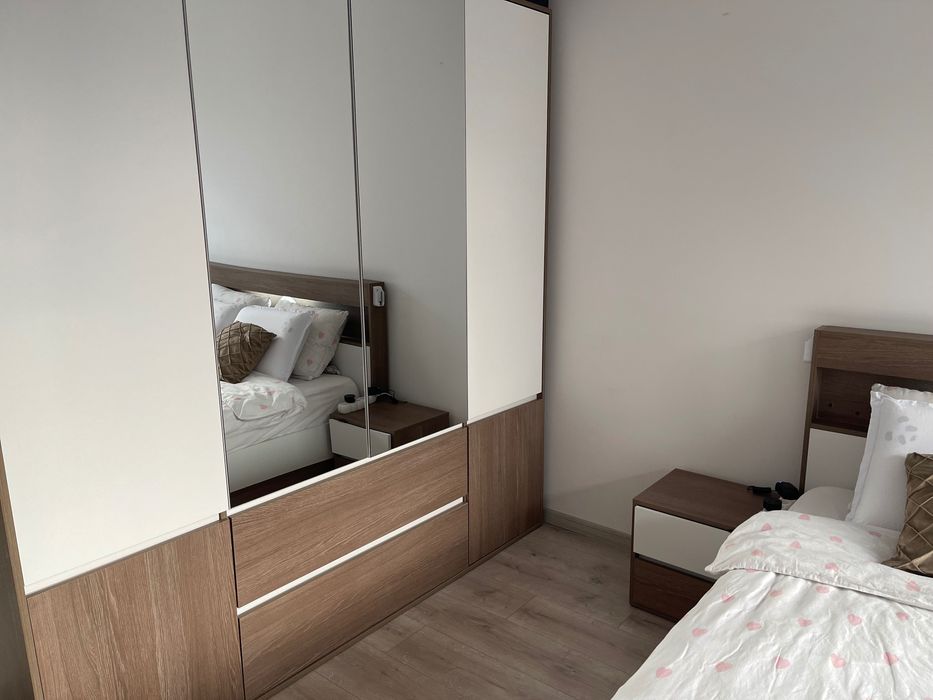 Спалня с 2 нощни шкафчета + повдигащ механизъм ( подматрачна рамка)