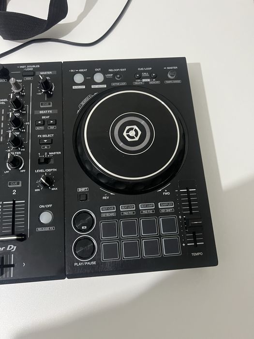 Продам Pioneer DDJ 400