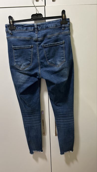 Женски дънки.