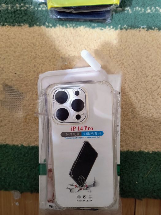 Продам чихлы для Айфона