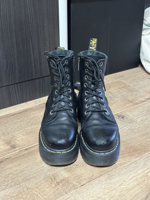 Dr. Martens Jadon