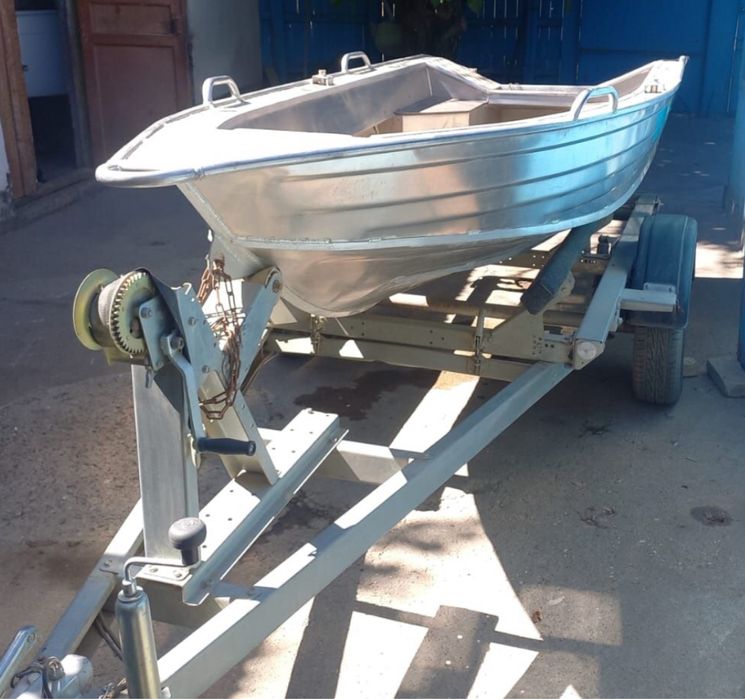 Лодка KAZBOAT-37 и прицеп