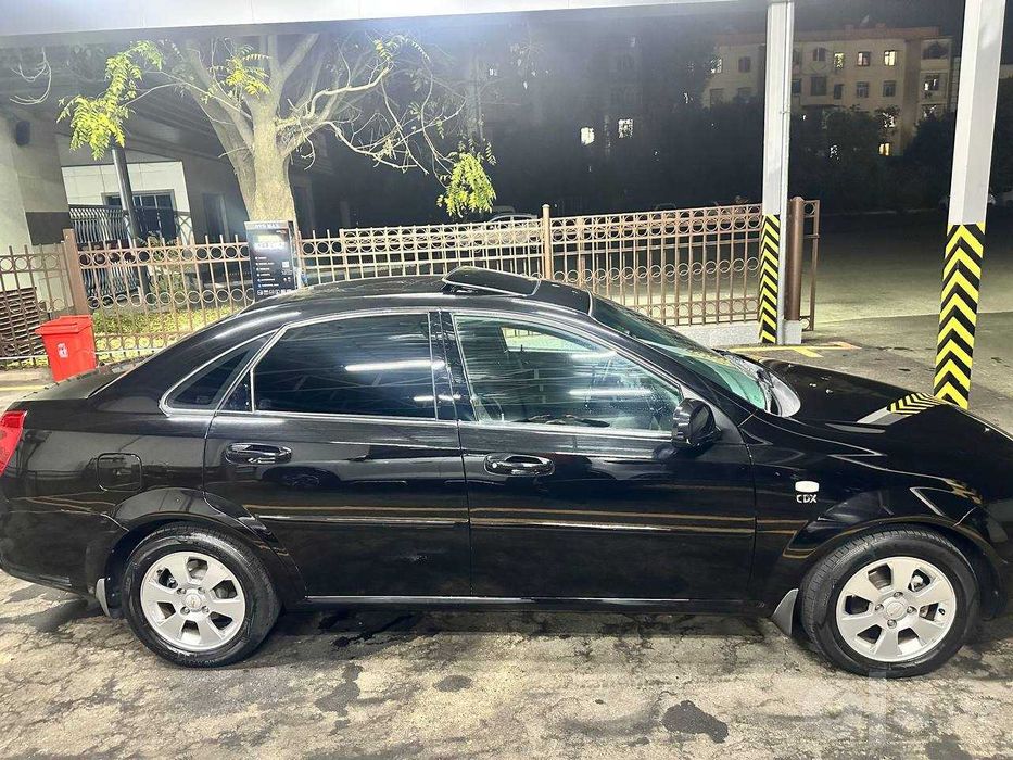 Chevrolet Gentra сотилади.