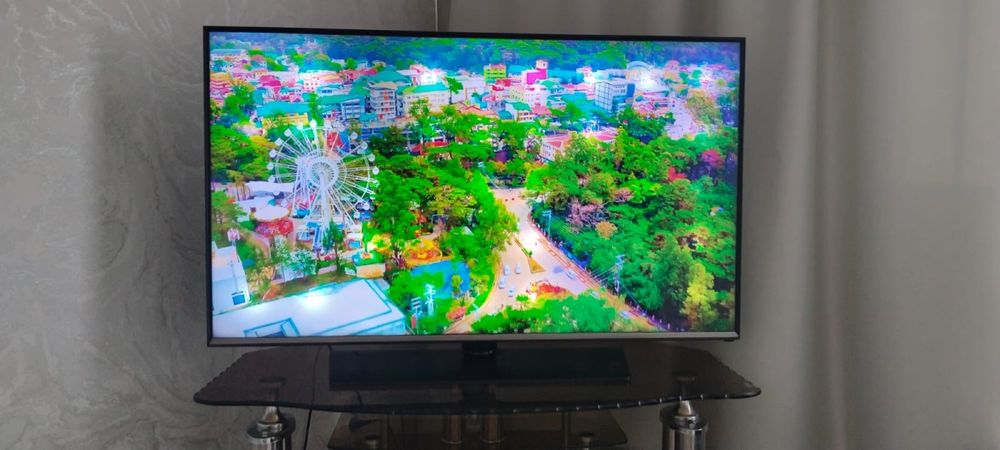 Продам смарт ТВ,диоганаль 40