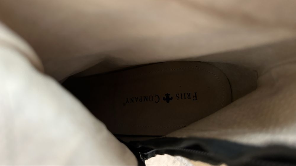 Дамски боти висок ток, номер 41, НОВИ!