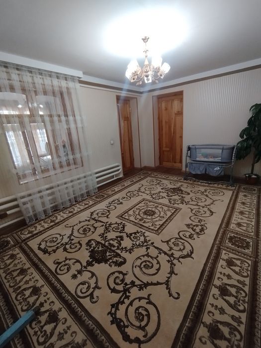 Perekryostka  katta yolni yuzida 350ming$ Uy 8 sotix