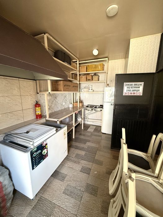 Срочно Кафе арендага берилади. Юлни усти. Qurutob.uz.Енида.Таер бизнес