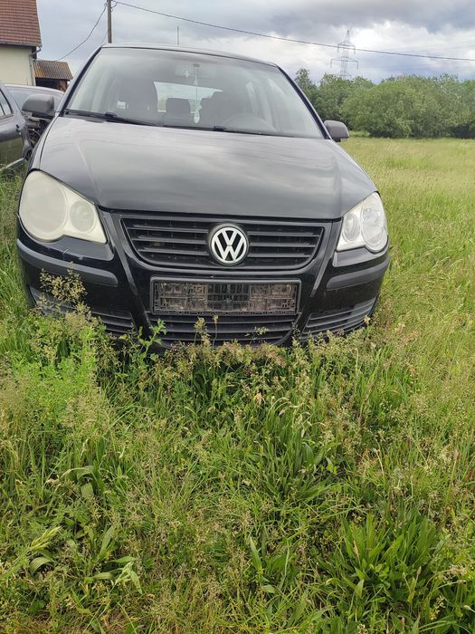 Dezmembrez vw polo 1.2 benzina