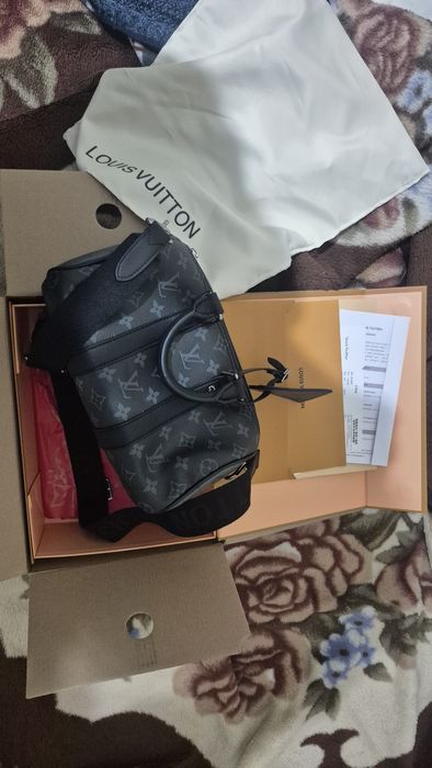 Louis Vuitton продаётся сумка женская оригигал, новая с пасспортом и к