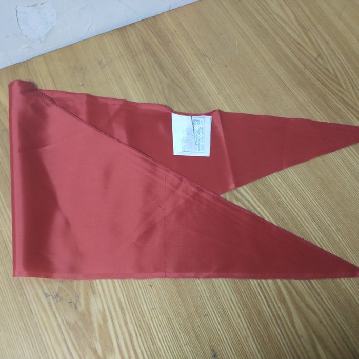 Галстуки пионерские, новые СССР.