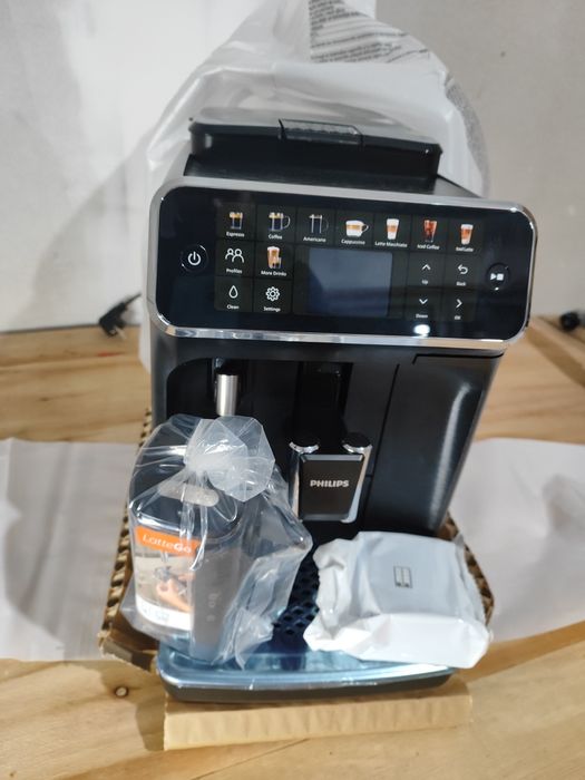 Espressor automat Philips Seria 5500