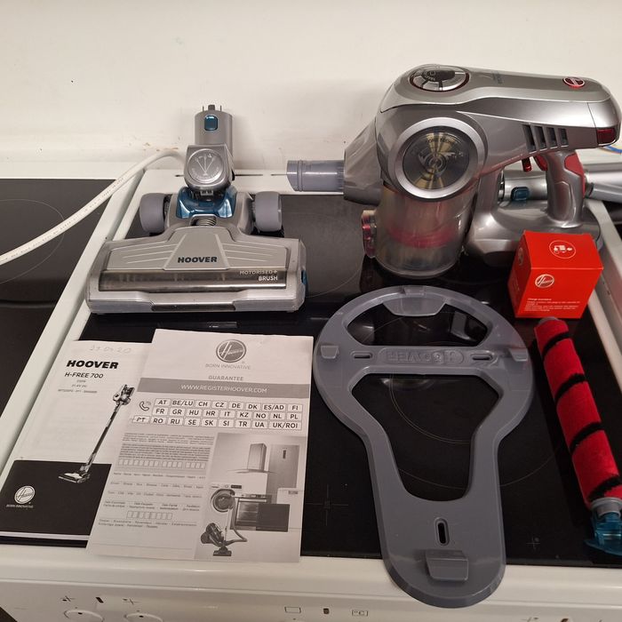 Акумулаторна прахосмукачка Hoover с два броя батерии по 35 минути