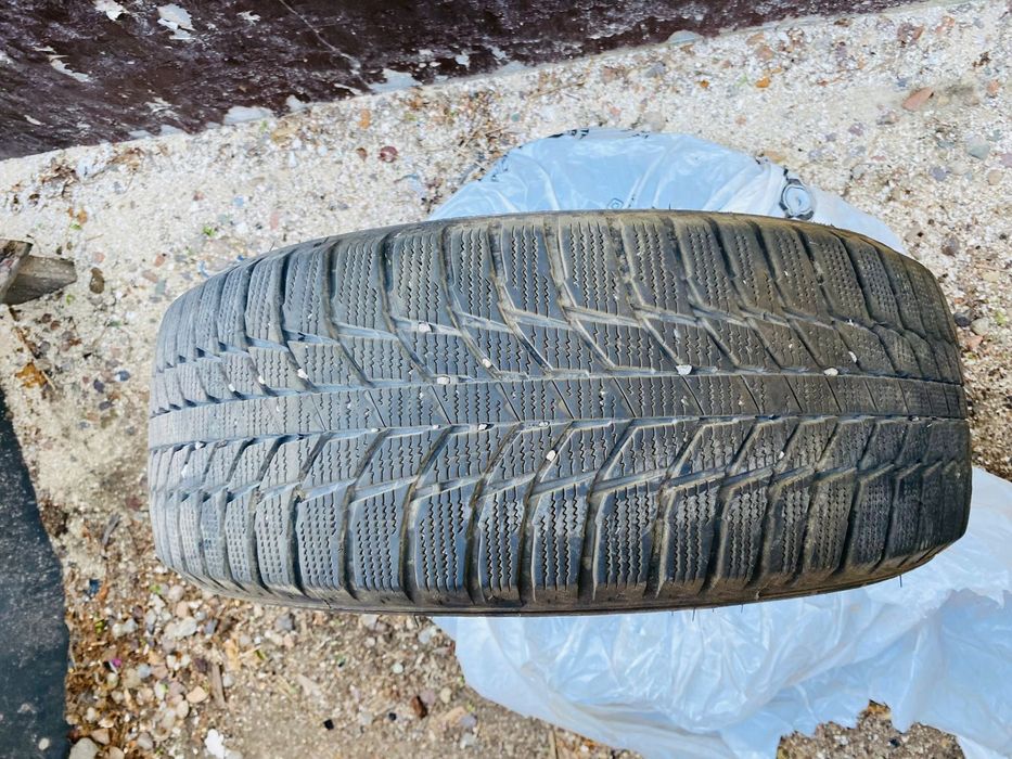 Зимние шины липучка.