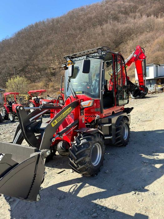 Buldoexcavator Macao BX300 PRO