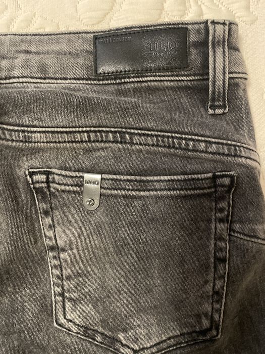 Продавам дънки на lio jo