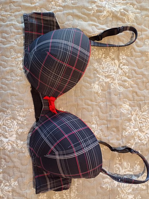 Дамски комплект и сутиен