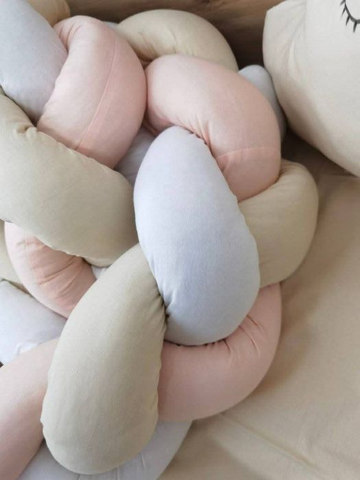 Нова цветова комбинация обиколник