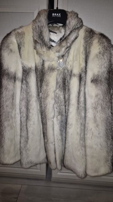 Продаётся норковая шуба