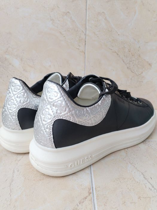 Guess Vibo - страхотни мъжки Сникърси КАТО НОВИ 45