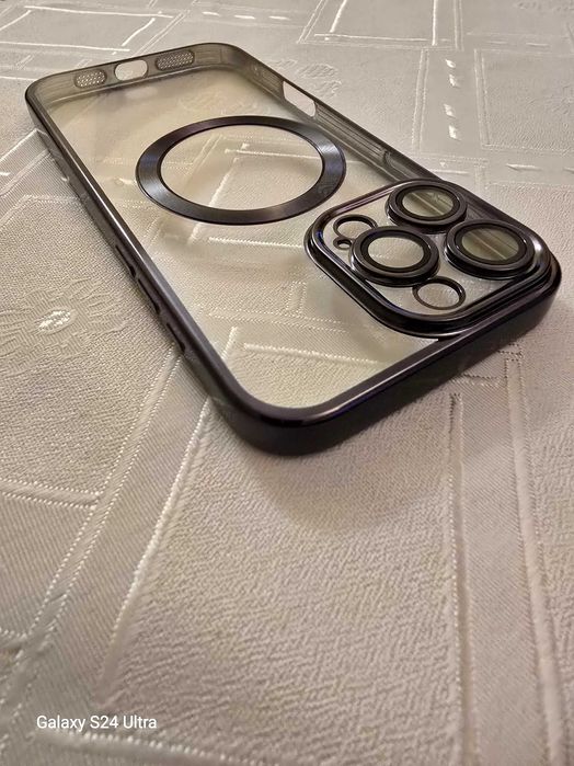 Калъфи за IPHONE 16 PRO MAX и 15 PRO MAX