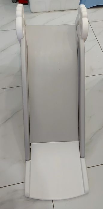 Пластмасова пързалка за вкъщи