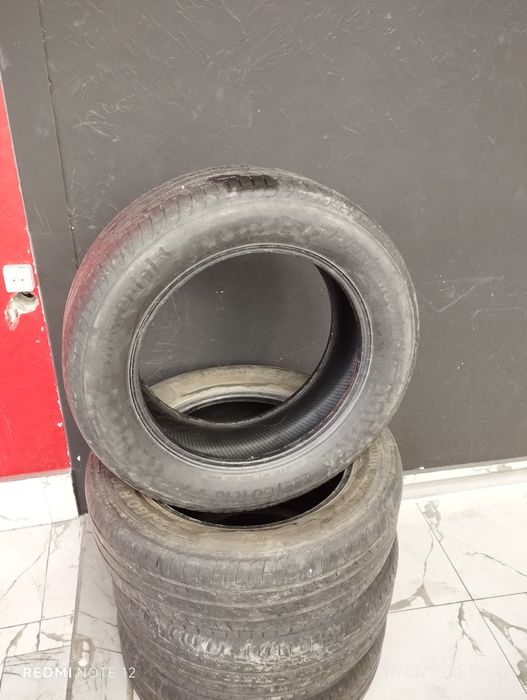 Continental 235/60 18R