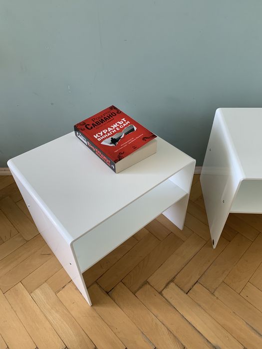 Винтидж нощни шкафчета