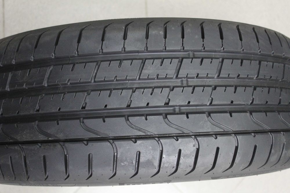 225/35-20 Pirelli P Zero RunFlat