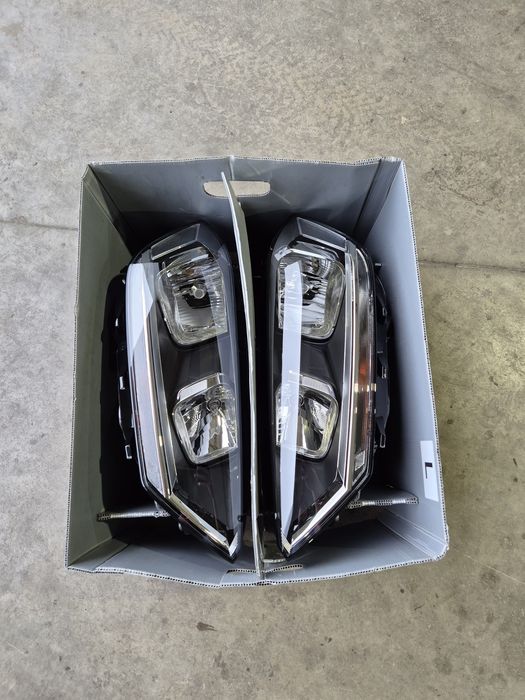 Far dreapta vw golf 7 sportvan Far stanga vw golf 7 sportsvan an 2018