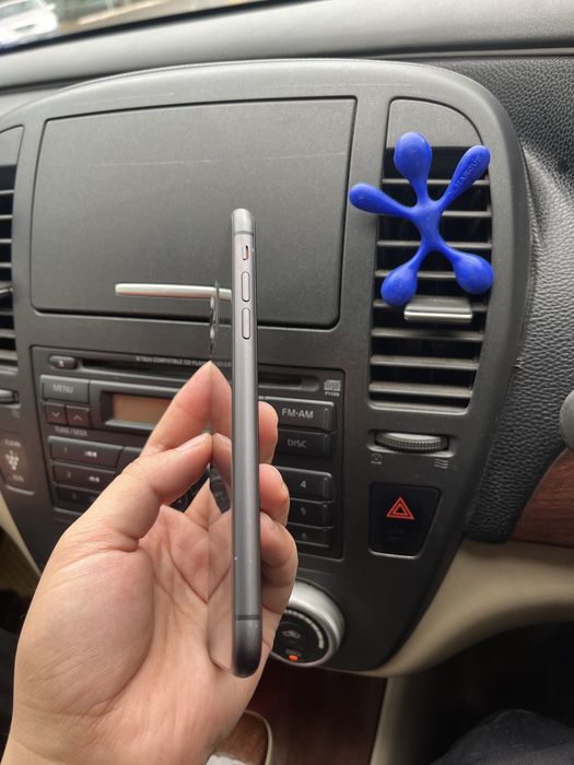 Продам Айфон 11 128GB 77%