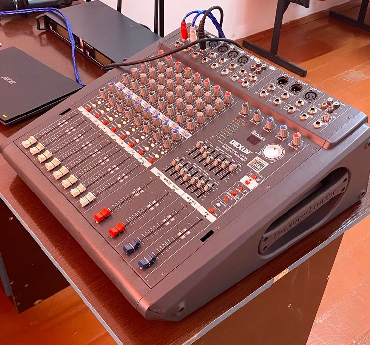 Музыкальная аппаратура активный пульт