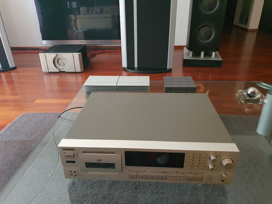 SONY DTC 57es DAT absolut impecabil, nefolosit