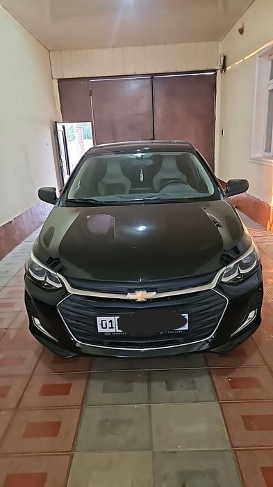 Onix primier  turbo 2025 sotiladi