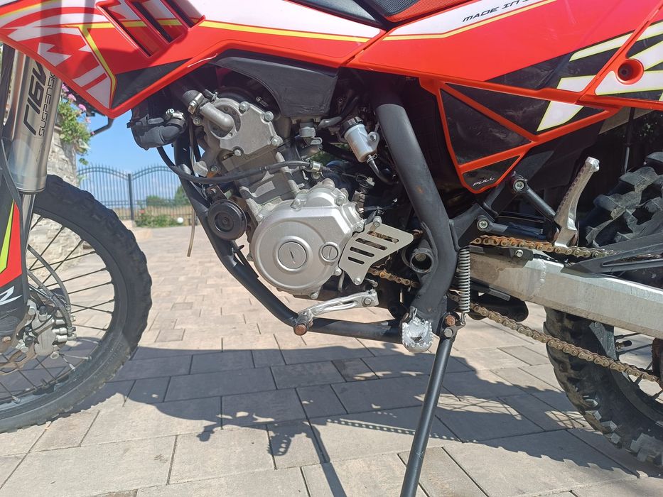 Beta RR 125 4T.   A1