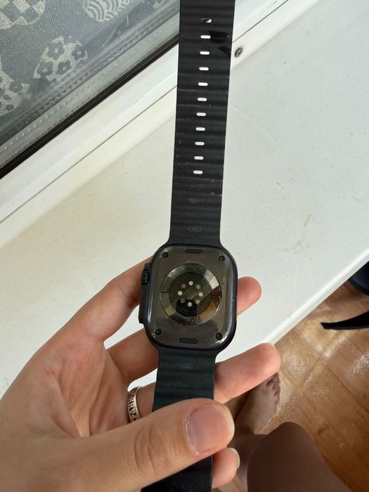 Продаю Apple Watch