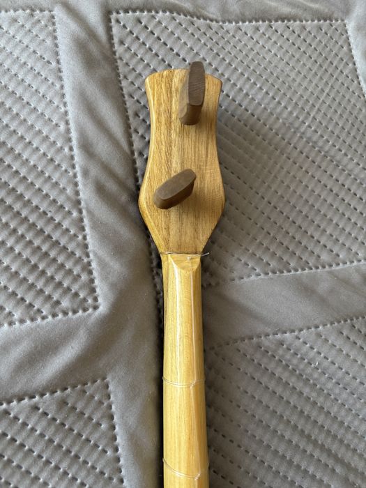 Продам домбру бу