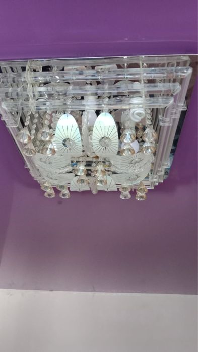 Продаю люстру для зала или спальни