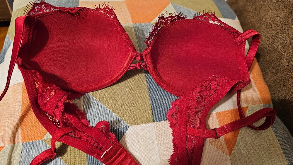 Sutien Push-Up Intimissimi – mărimea 75B, stare perfectă