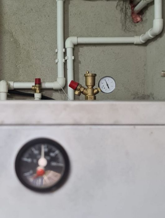 Vând centrală fontă 32kw