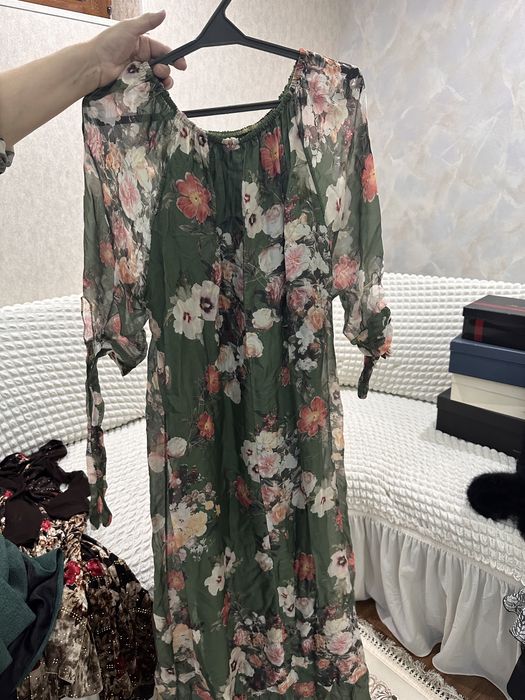 Летное платье почти новый