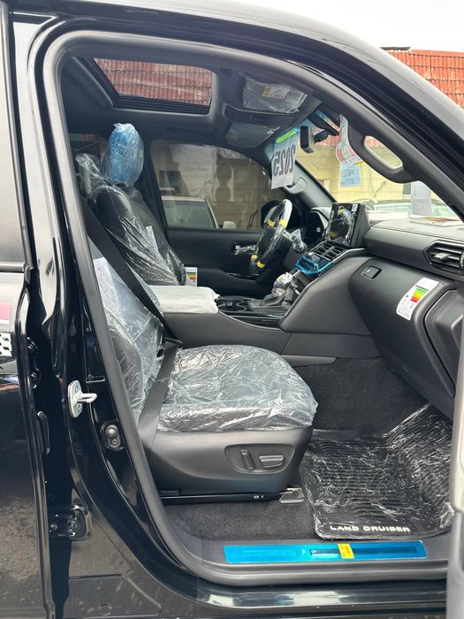 Tayota Land Cruiser Prado 300 VX Srochni sotiladi