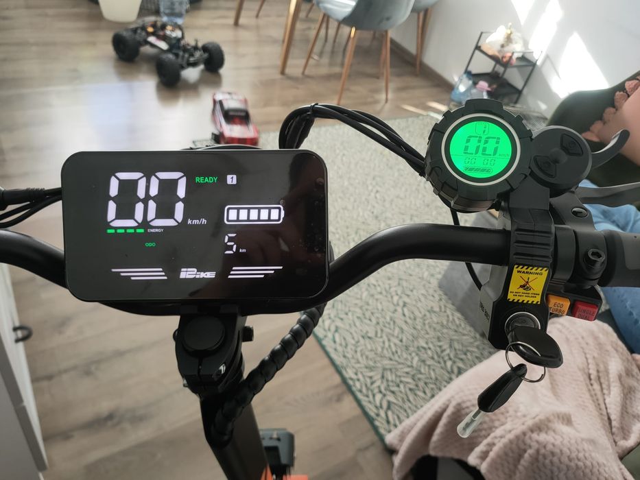 Trotineta electrica doua motoare 2 x 2800W  60V Arwibon GT08