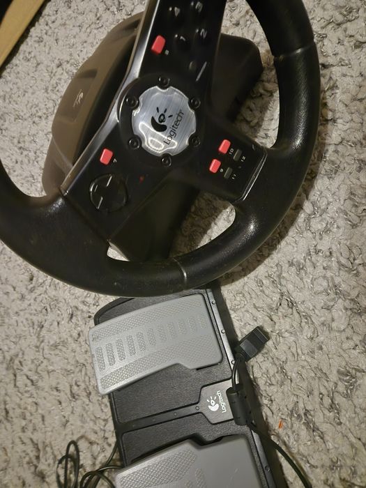 Volan Logitech Racing wheel + pedale  ptr Laptop, calculator,  PC..